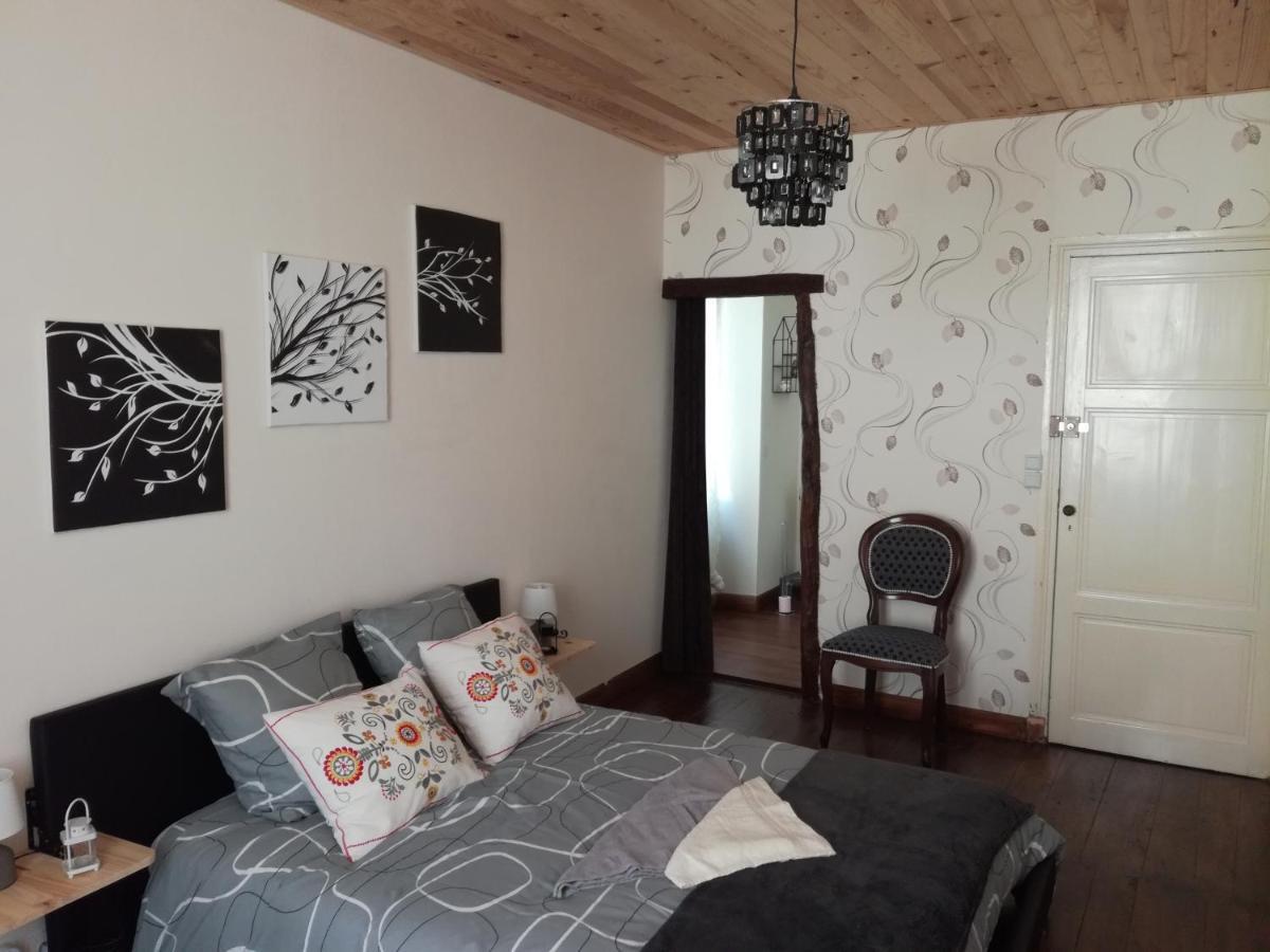 Chez Lorette Mauze-sur-le-Mignon Экстерьер фото